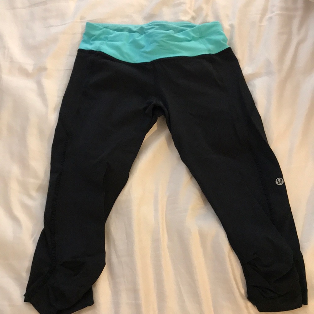 Lululemon Knee length Capri workout tights